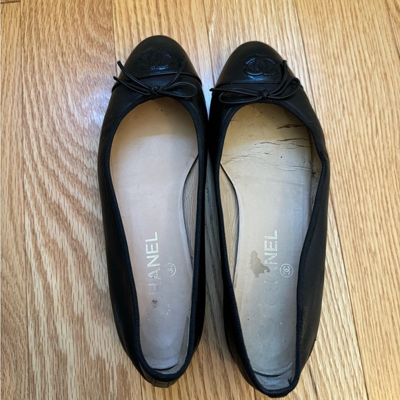 Authentic Chanel Ballet Flats-just refinished bottoms! - Picture 5 of 8